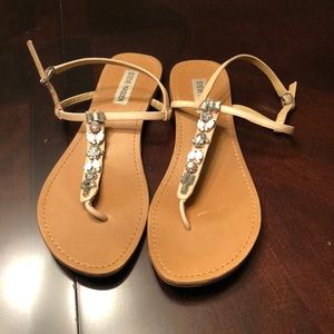 STEVE MADDEN SANDALS